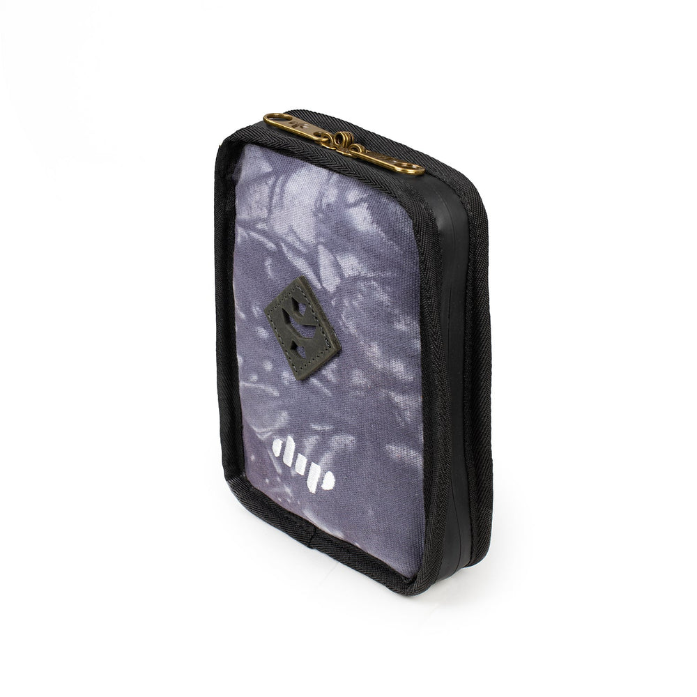 
                  
                    Load image into Gallery viewer, The Dab Kit - Smell Proof Kit with Dip Devices Lil&amp;#39; Dipper
                  
                