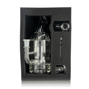 
                  
                    Load image into Gallery viewer, Turbine Mini Dab Rig
                  
                