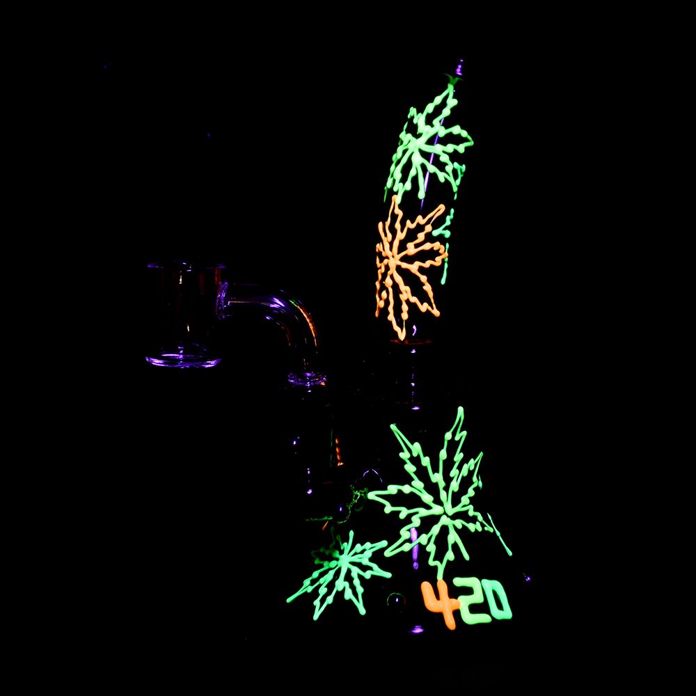 
                  
                    Load image into Gallery viewer, Neon Hemp Leaf Glow In The Dark Dab Rig - 6.5&amp;quot; / 14mm F
                  
                