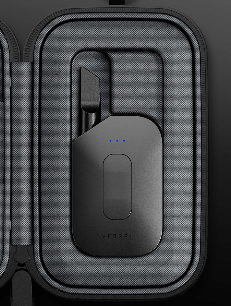 
                  
                    Load image into Gallery viewer, Vessel Compass Hub Case [Black]
                  
                