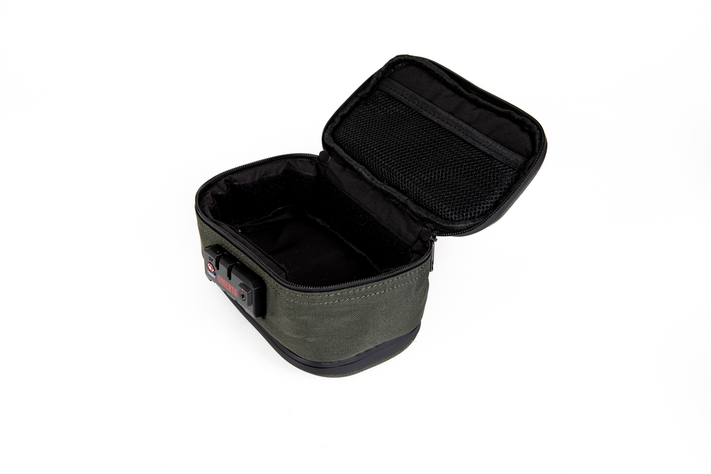 
                  
                    Load image into Gallery viewer, Dime Bags Goodfella Smell Proof bag
                  
                