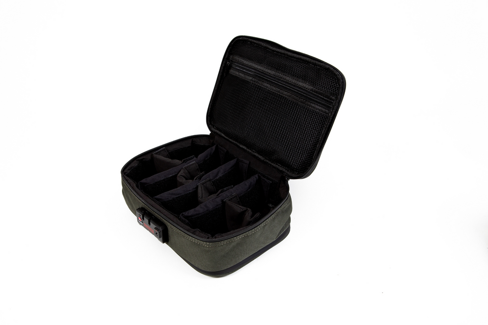 
                  
                    Load image into Gallery viewer, Dime Bags Goodfella Smell Proof bag
                  
                
