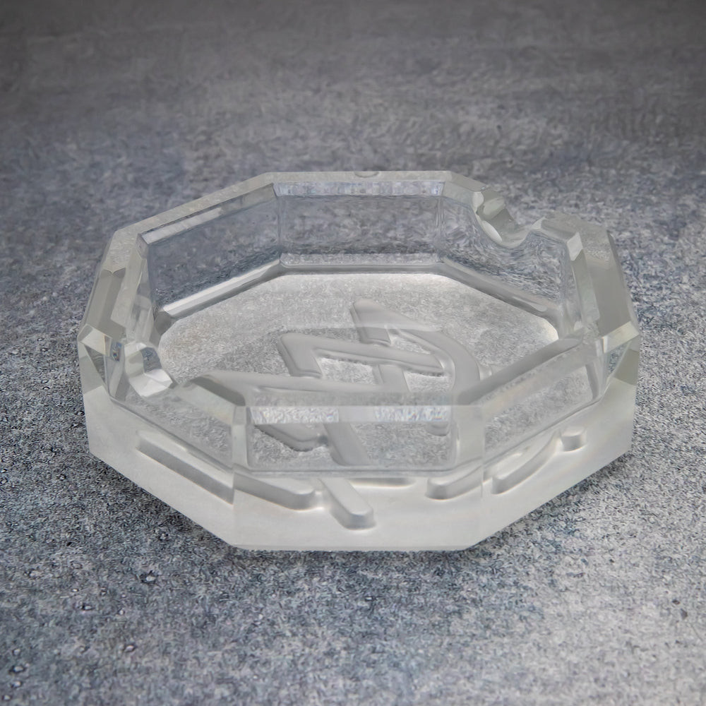 
                  
                    Load image into Gallery viewer, Pegasus Glass Ashtray
                  
                